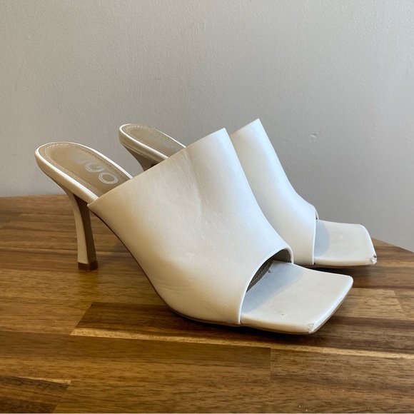 EGO Square Toe Heels - Picture 1 of 6